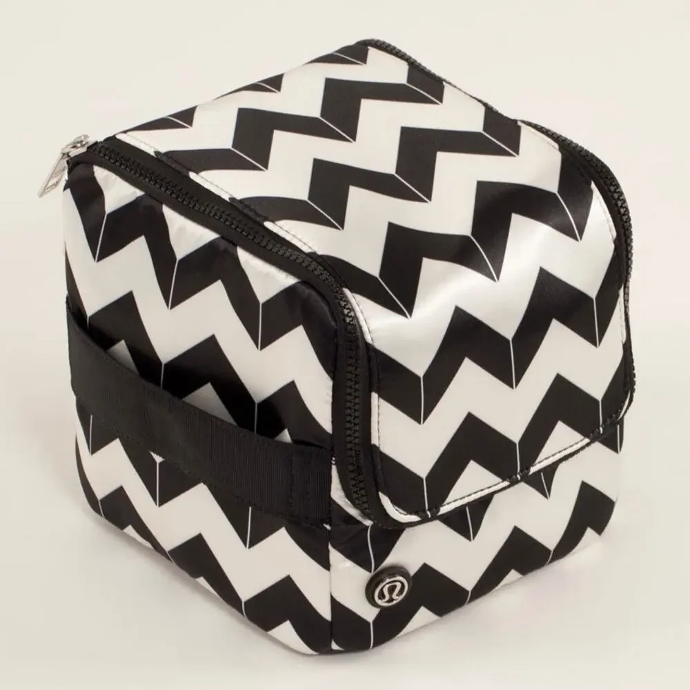 LULULEMON | Sink Shower Travel Kit | Arrow Chevron Cream Black Modular Organizer